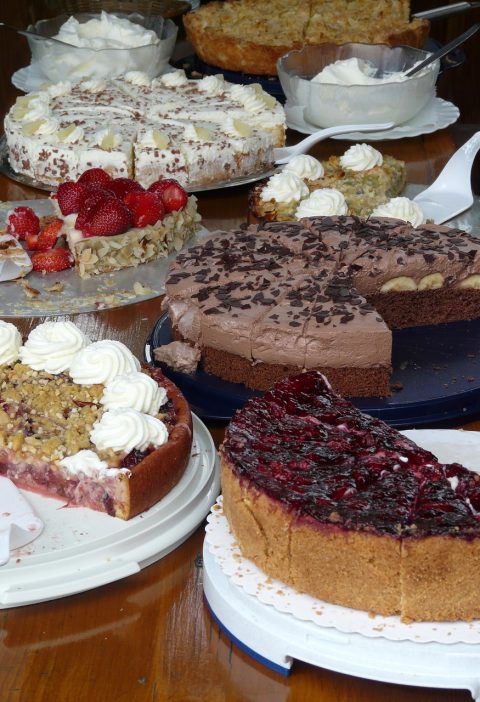 Buffet de gâteaux.