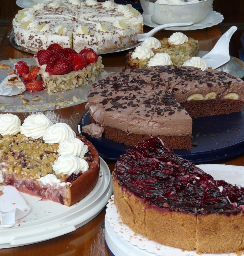 Buffet de gâteaux.