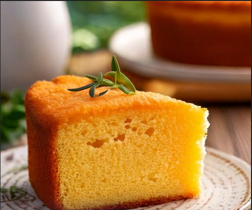 Part de gâteau moelleux sans sucre à la stévia.
